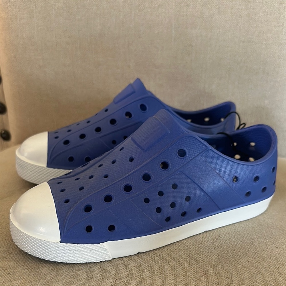 DSG Kids Boys Closed Toe Slip-On Shoes Sandals Lightweight Blue White Size 13